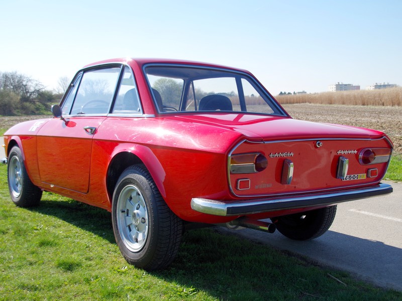 Garage Espace Century V Hicule Vendre Lancia Fulvia Hf